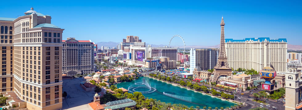 hotels in las vegas that offer airport shuttle service