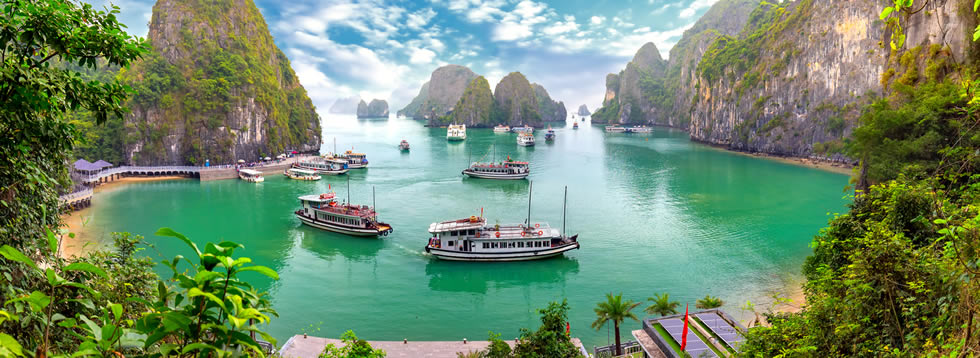 Hạ Long Bay Cruise shuttles