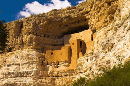 Travel to Montezuma Castle National Monument