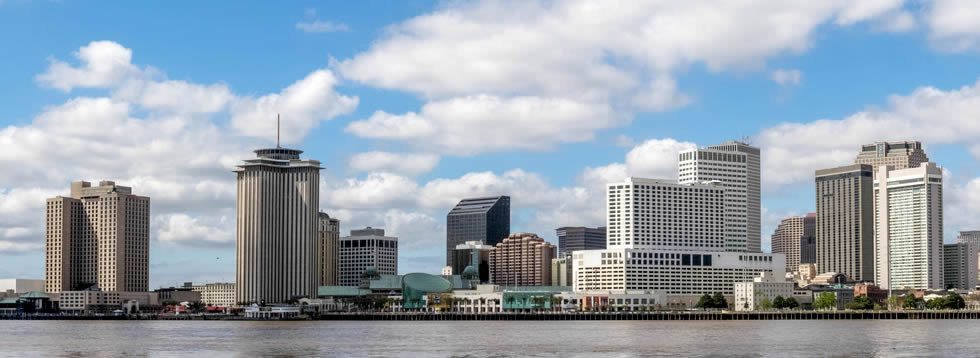 New Orleans hotel shuttles