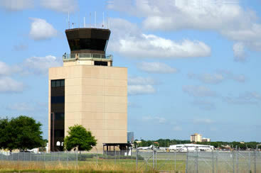 MCO airport curbside pick up