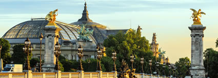 Palais Brongniart Paris Convention airport shuttle service