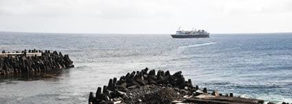 Tristan da Cunha Island airport shuttle service