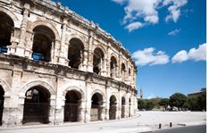 Nimes shuttle to the airport