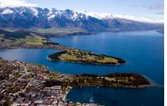 Queenstown shuttle to the airport